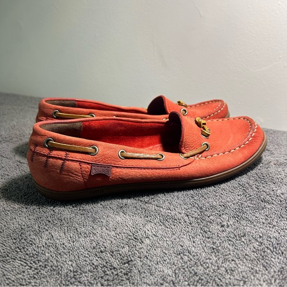 Camper | Red-Orange Leather Flats - Picture 4 of 9